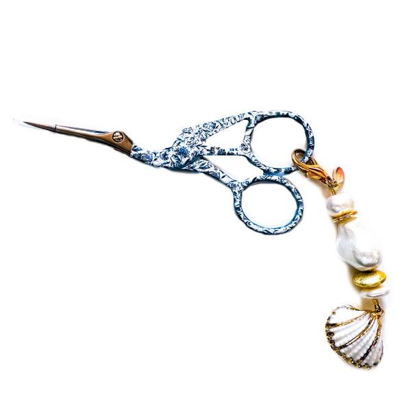 MOLLYBEADS Scissor Fob - Pearl and Shell